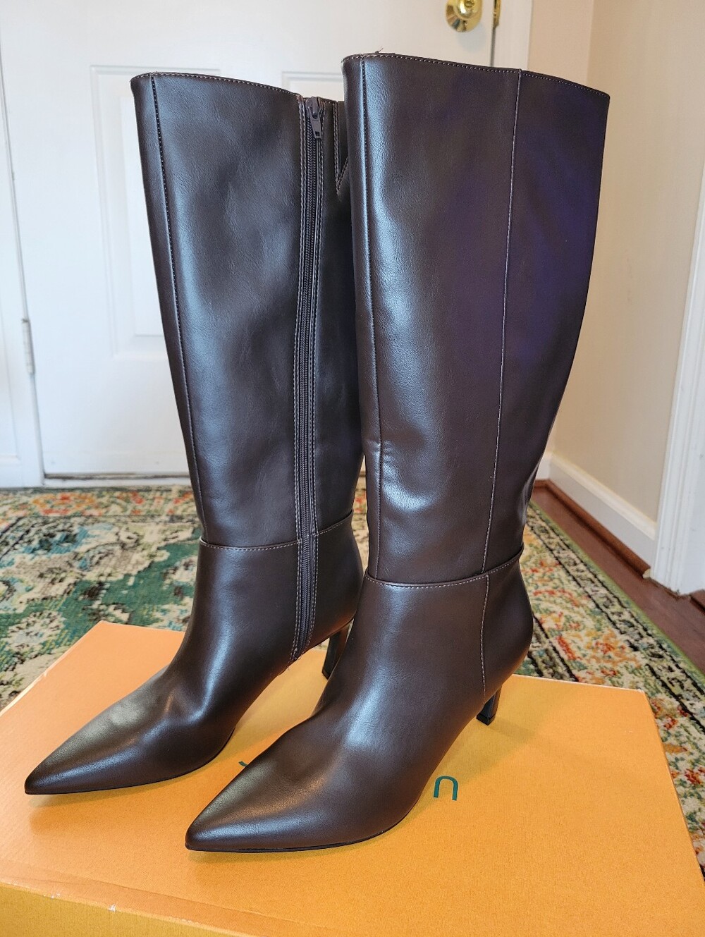 Unisa Womens Lilane Stiletto Heel Chocolate Brown Dress Boots, Size 9.5 NEW